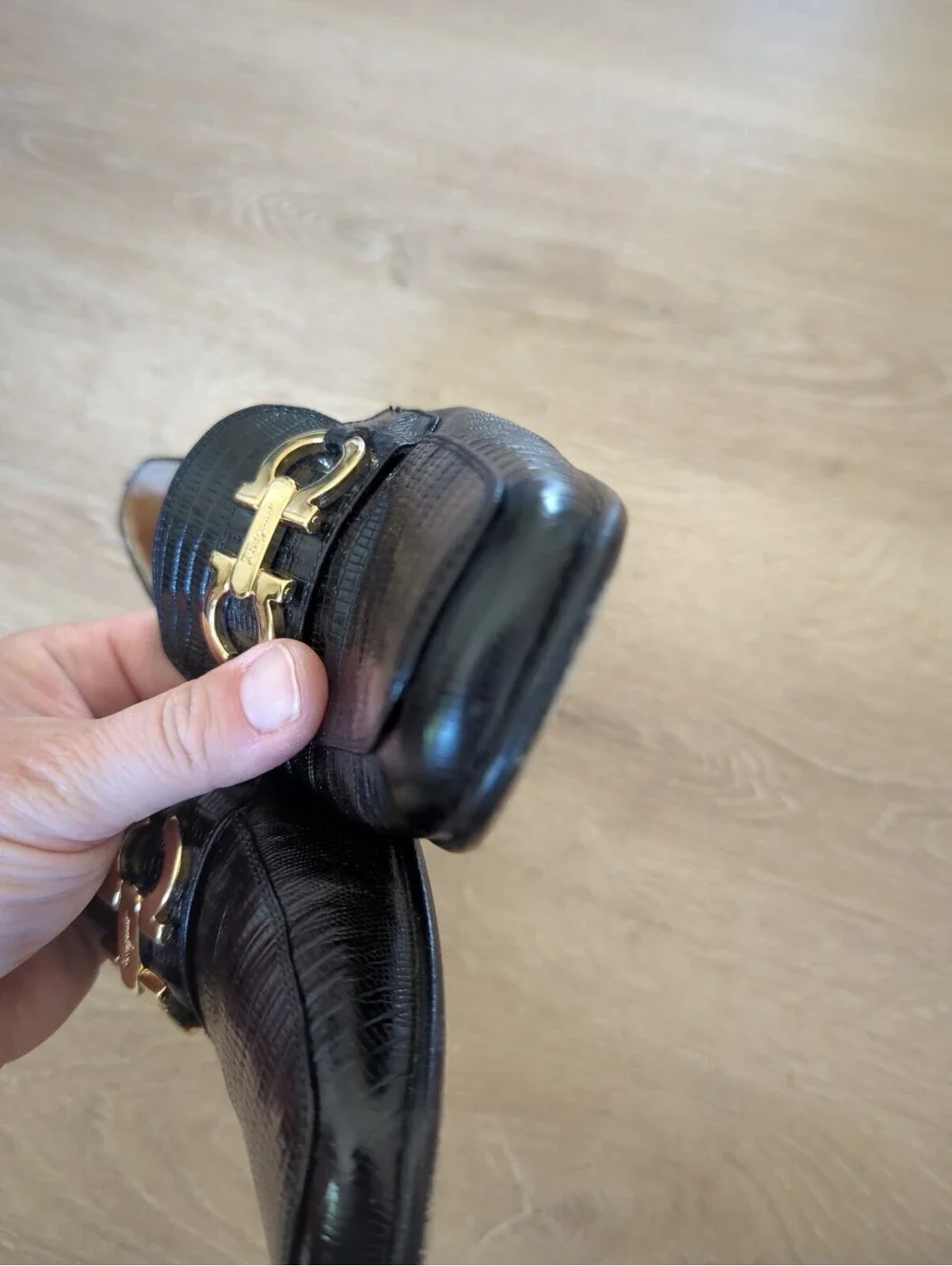 Salvatore Ferragamo Gancini Loafers Shoes Womens Black Lizard Embossed 8.52A